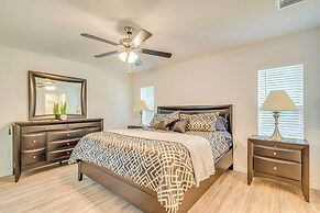 Crystal River Home w/ Lanai + Hot Tub