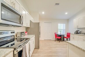 Crystal River Home w/ Lanai + Hot Tub