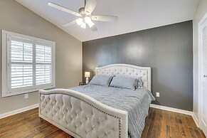 Bryan Home w/ Yard & Deck ~ 4 Mi to Aggieland