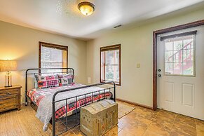 Quiet Family Cabin in Hamden: Hot Tub + Game Room!