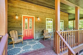 Quiet Family Cabin in Hamden: Hot Tub + Game Room!