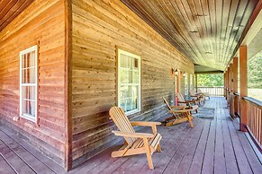 Quiet Family Cabin in Hamden: Hot Tub + Game Room!