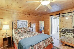 Inviting Mountain View Cabin: 3 Mi to Town & Shops