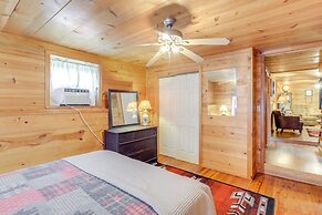 Inviting Mountain View Cabin: 3 Mi to Town & Shops