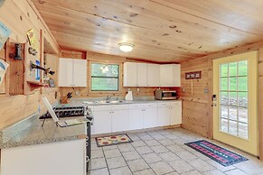 Mountain-view Cabin on Farm: 3 Mi to Town & Shops