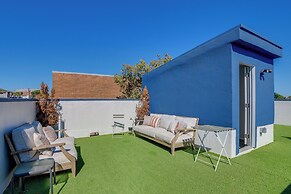 Baltimore Townhome w/ Private Rooftop Patio!