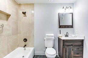 Baltimore Townhome w/ Private Rooftop Patio!