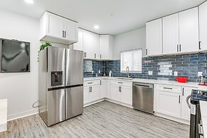 Baltimore Townhome w/ Private Rooftop Patio!