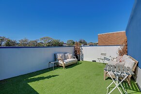 Baltimore Townhome w/ Private Rooftop Patio!