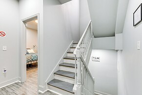 Baltimore Townhome w/ Private Rooftop Patio!