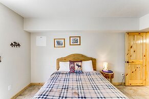 Angel Fire Apartment ~ 2 Mi to Resort!