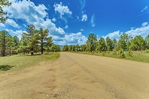 Angel Fire Apartment ~ 2 Mi to Resort!