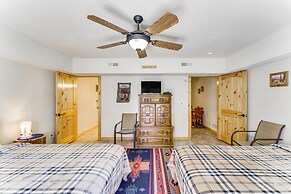 Angel Fire Apartment ~ 2 Mi to Resort!