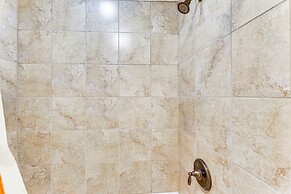 Angel Fire Apartment ~ 2 Mi to Resort!