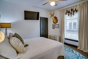 Elegant Baton Rouge Home w/ Yard ~ 3 Mi to Lsu!