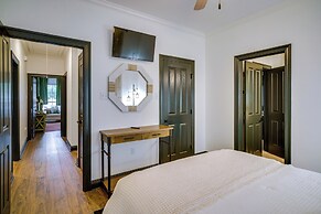 Elegant Baton Rouge Home w/ Yard ~ 3 Mi to Lsu!