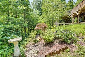 Peaceful Murphy Cabin w/ Fire Pits & Forest Views!