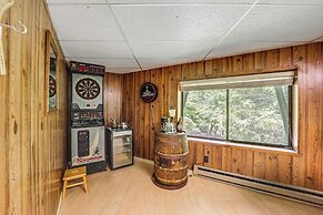 Beech Mountain Cabin w/ Deck, Grill: Ski + Hike!