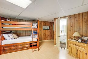 Beech Mountain Cabin w/ Deck, Grill: Ski + Hike!