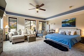 2782 Slopeside 1 Bedroom Condo by RedAwning