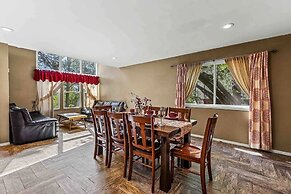 Fanning Flagstaff 4 Bedroom Home