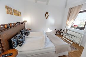 Casa Din Bran-Inn Cuisine