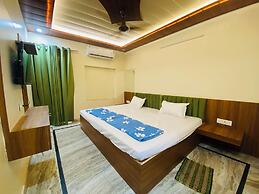 The Raman Palace - A Budget Hotel