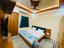 The Raman Palace - A Budget Hotel