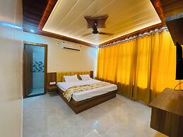 The Raman Palace - A Budget Hotel