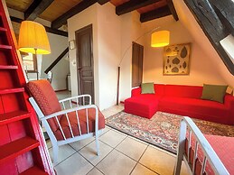 La Maison Bleue