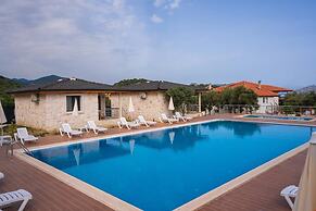 Terra Rossa Stone Houses Otel Kaş