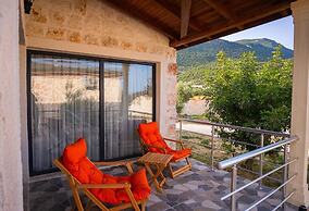 Terra Rossa Stone Houses Otel Kaş