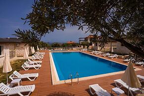 Terra Rossa Stone Houses Otel Kaş