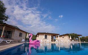 Terra Rossa Stone Houses Otel Kaş