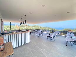 Terra Rossa Stone Houses Otel Kaş