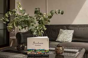 2 Bedrooms - Sleeps 4 - Garden and Pool With View