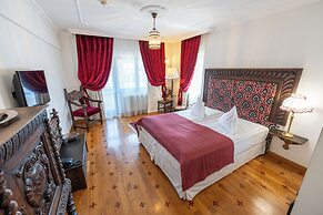 Casa Din Bran-Inn Center