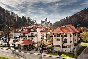 Casa Din Bran-Inn Center