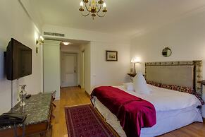 Casa Din Bran-Inn Center