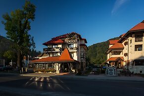 Casa Din Bran-Inn Center