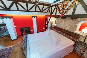 Casa Din Bran-Inn Center