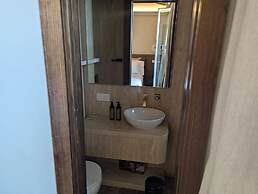 Treasurerome Eden Penthouse Suite 2BR