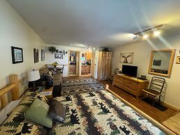 Chateau Rouge Condominiums