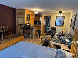 Chateau Rouge Condominiums