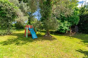 Villetta Camelia with Garden