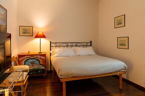 Villetta Camelia with Garden