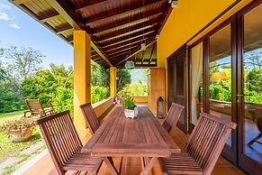 Villetta Camelia with Garden