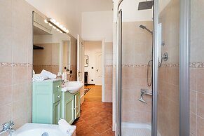Bright Apartment in San Martino