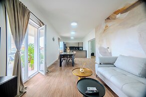 Luxury apartment Marino near beach