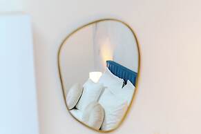 Luxury apartment Marino near beach